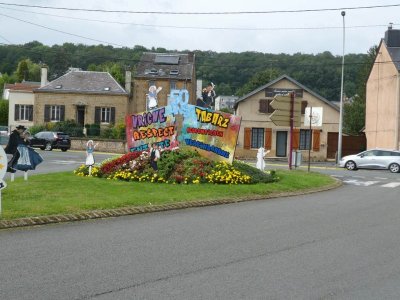 VRIGNE AUX BOIS, Ville Fleurie "3 Fleurs"