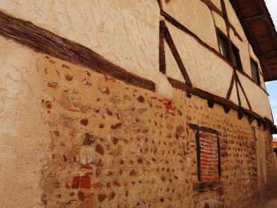 Parcours de mémoire de galets à Roybon