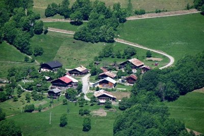 Le hameau de la Tonnaz