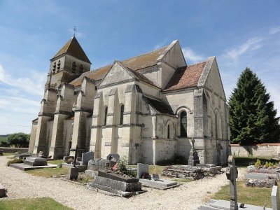 Eglise Saint-Martin de Colligis-Crandelain