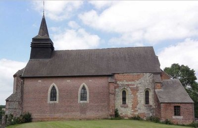 Église fortifiée Saint-Clément (vue extérieure)