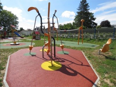 Aire de jeux enfants à Picquigny