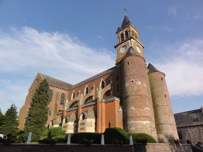 Église fortifiée Saint-Cyr et Sainte-Julitte (ouverte sur RDV)
