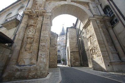 Besançon au XVIIIe,  le renouveau d'une ville française