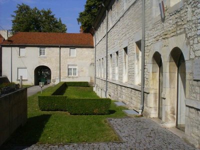 Les bâtisseurs oubliés : l’œuvre des architectes religieux des XVIIe et XVIIIe siecles