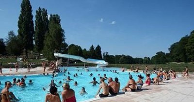Piscine de plein air à Chaux-la-Lotière