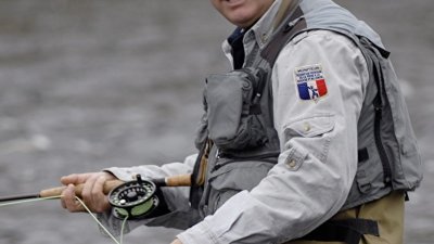 Moniteur guide de pêche dans le Morvan