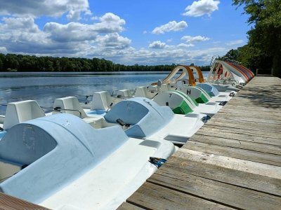 Le Ponton des Lacs de Laives