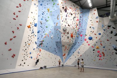 Salle d'escalade Marie Paradis - Association Entre-Temps