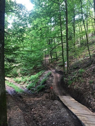 Piste de VTT enduro - La  Houe