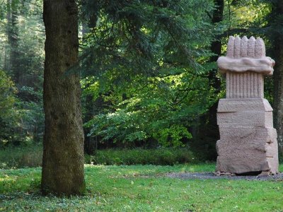 Circuit rando B11 : Le sentier de sculptures - Roche solaire 1