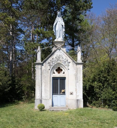 C28b : Chapelle des Bures
