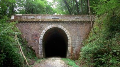 Boucle de l'ancienne voie ferrée