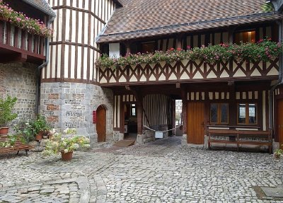 Le Camp "Lucky Strike"