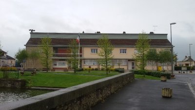 Saint-Jean-de-Daye < > Saint-Lô