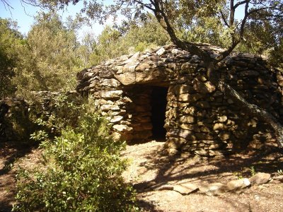 RANDONNÉE ROQUESSELS LE CASTRUM VARIANTE COURTE