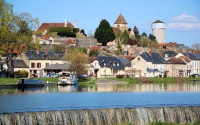 Eglise Saint Pierre à Cercy-la-Tour
