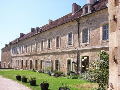 Autour de Moutiers-Saint-Jean