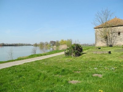 Sentier "Entre pièces et rivières"