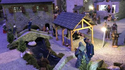 Eglise Saint-Joseph - Le Village Aveyronnais