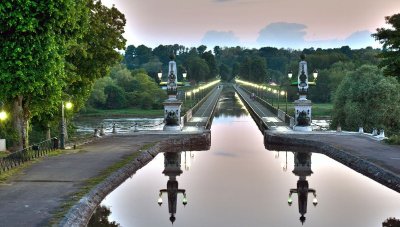 Le pont-canal, boulevard de l'eau