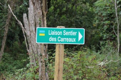 Sentier de liaison : du sentier des Carreaux à celui des Rochelais