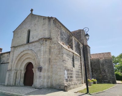 Eglise de Soulignonnes
