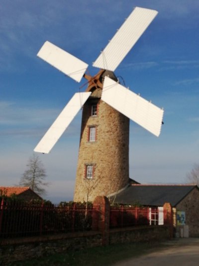 LE DÉTOUR DES MOULINS