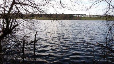 ENTRE TERRE ET RIVIÈRE