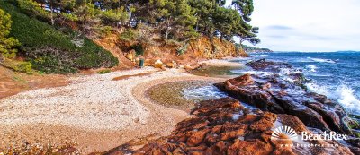 Plage des Pins Penchés