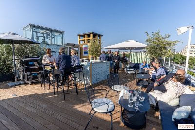 Bar et toit terrasse du Molitor