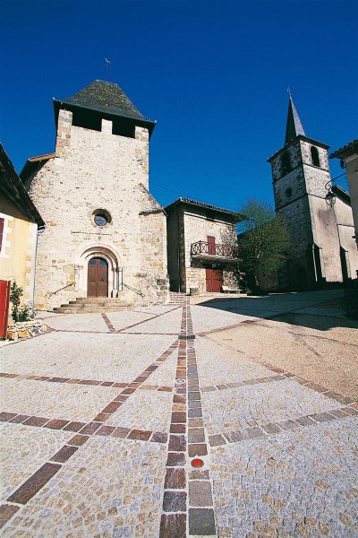 Saint-Santin, le village double