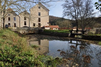 VALLEE DU ROGNON ET VESTIGES DE L'ABBAYE A BOURDONS-SUR-ROGNON