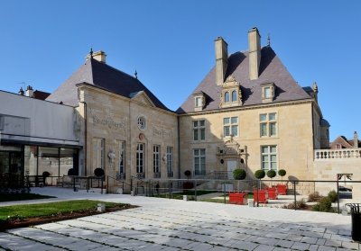 JARDIN DE LA MAISON DES LUMIERES DENIS DIDEROT