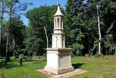 SITE DU MAUSOLEE GALLO-ROMAIN DE FAVEROLLES