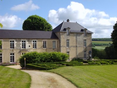 CHATEAU DE POINSON-LES-GRANCEY