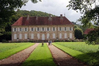 CHATEAU XIIe SIECLE DE PERCEY-LE-PAUTEL